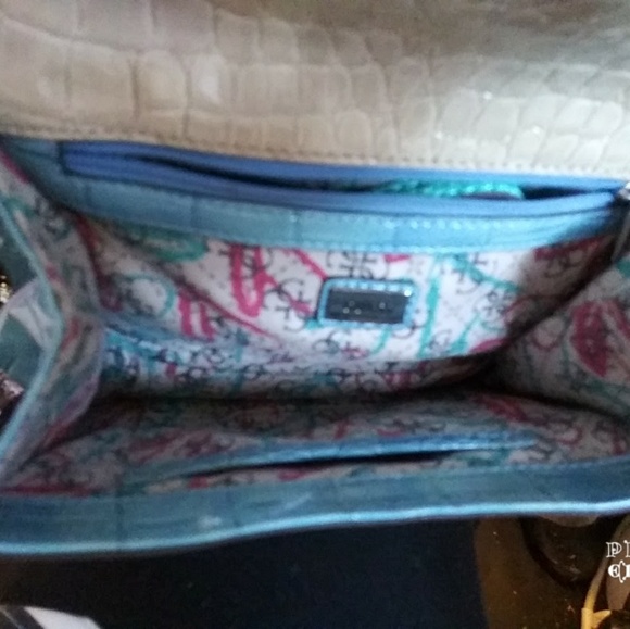 Purse - Picture 2 of 7